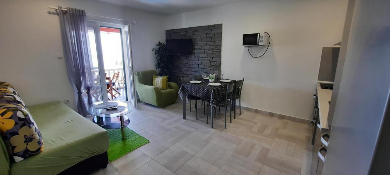 Apartments Suho Komiza Komiža Exterior foto